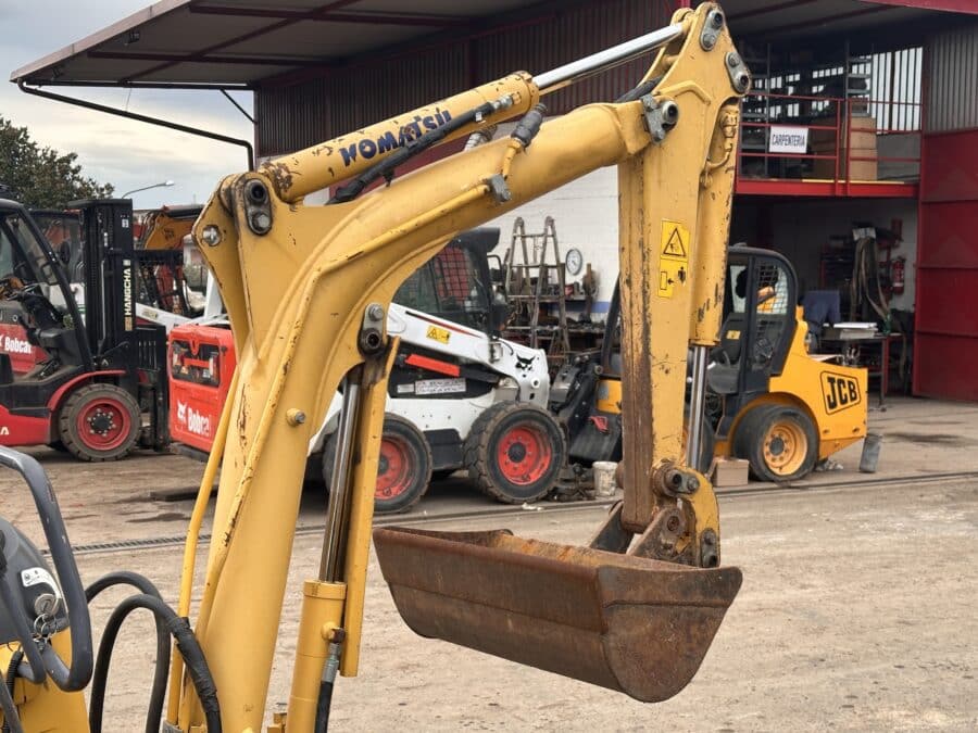 Wysięgnik i łyżka do czyszczenia rowów Komatsu PC09