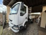 Camion benne latérale RENAULT 210.37E3 2005 d'occasion