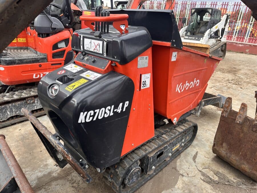 vista lateral derecha Kubota KC70SL-4P