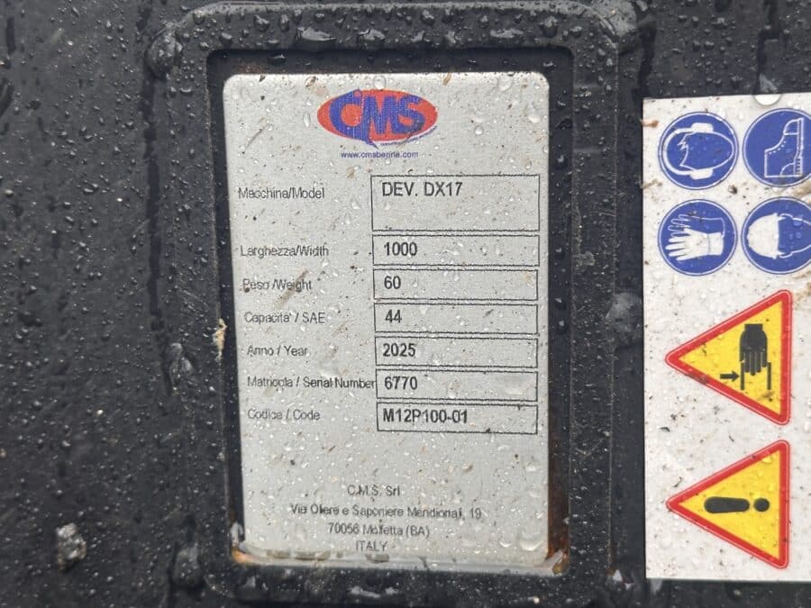 targhetta benna da scavo per wacker neuson ez17 da 1000 mm attacco a perni