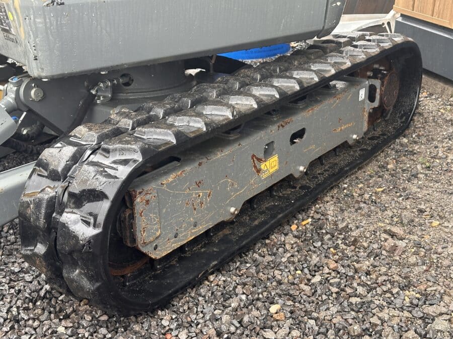 Cingoli in gomma sinistro Wacker Neuson EZ17