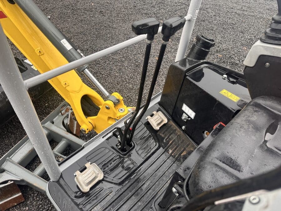 leve operatore wacker neuson ez17