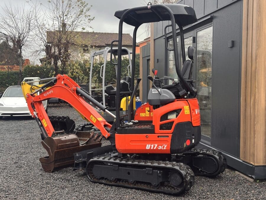 kubota u17-3a vue latérale