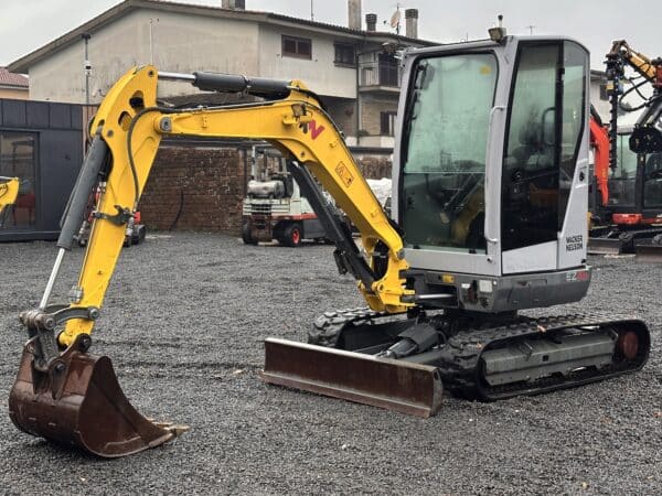 vista secondaria Wacker Neuson EZ26 carro fisso