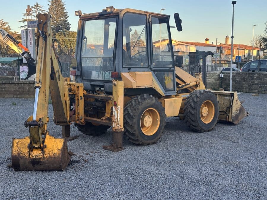 Used JCB 2CX for sale in Anguillara Sabazia