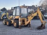 JCB 2CX matriculada lista para uso en carretera