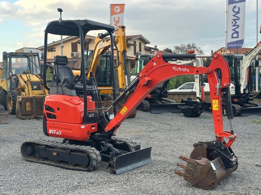 Miniescavatore Kubota U17-3a compatto 2020 con carro variabile e benne