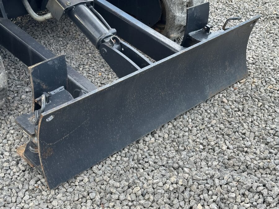 Escavatore Kubota U17-3a vista sinistra lama