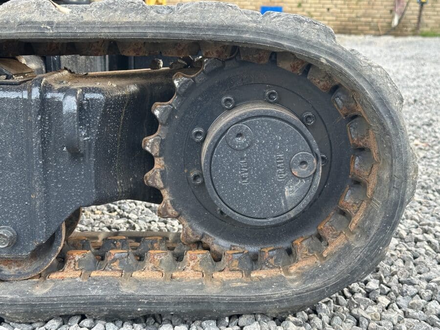 Kubota U17-3a 2020 con carro regolabile vista motoriduttore sinistra