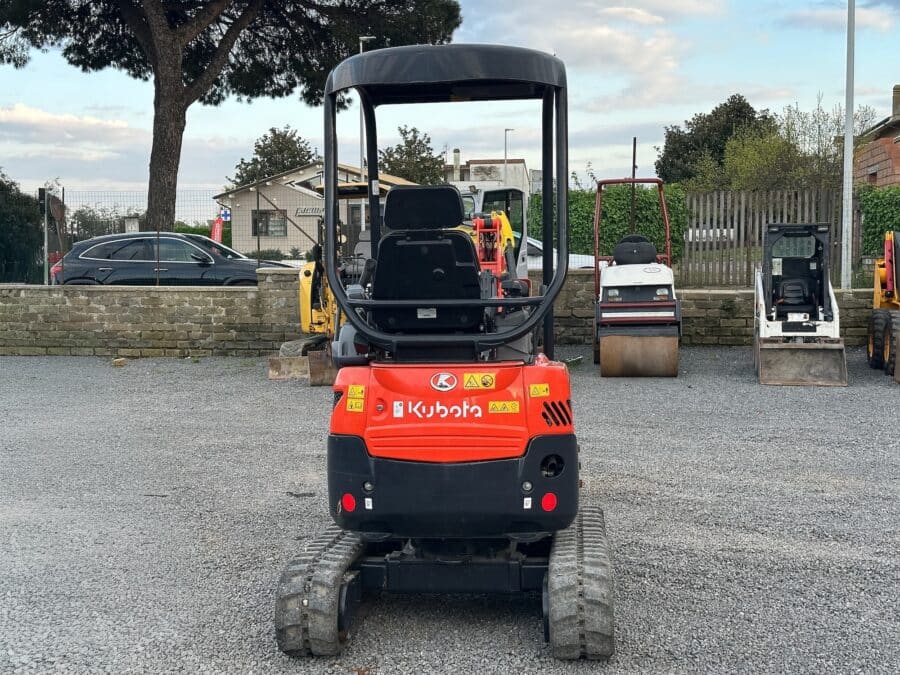 Kubota U17-3a compatto stabile per scavi tecnici e manutenzioni