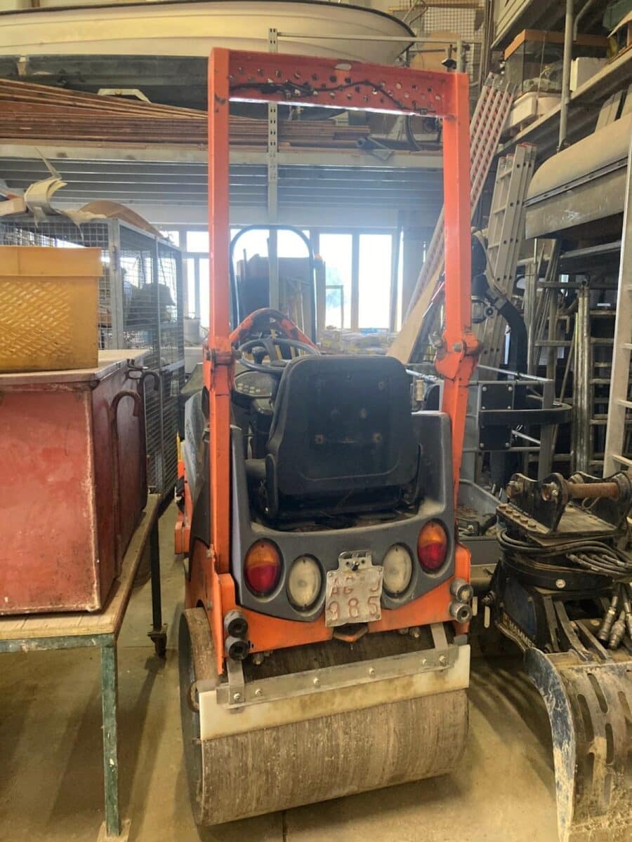 Vista posteriore HAMM HD8 ferro ferro