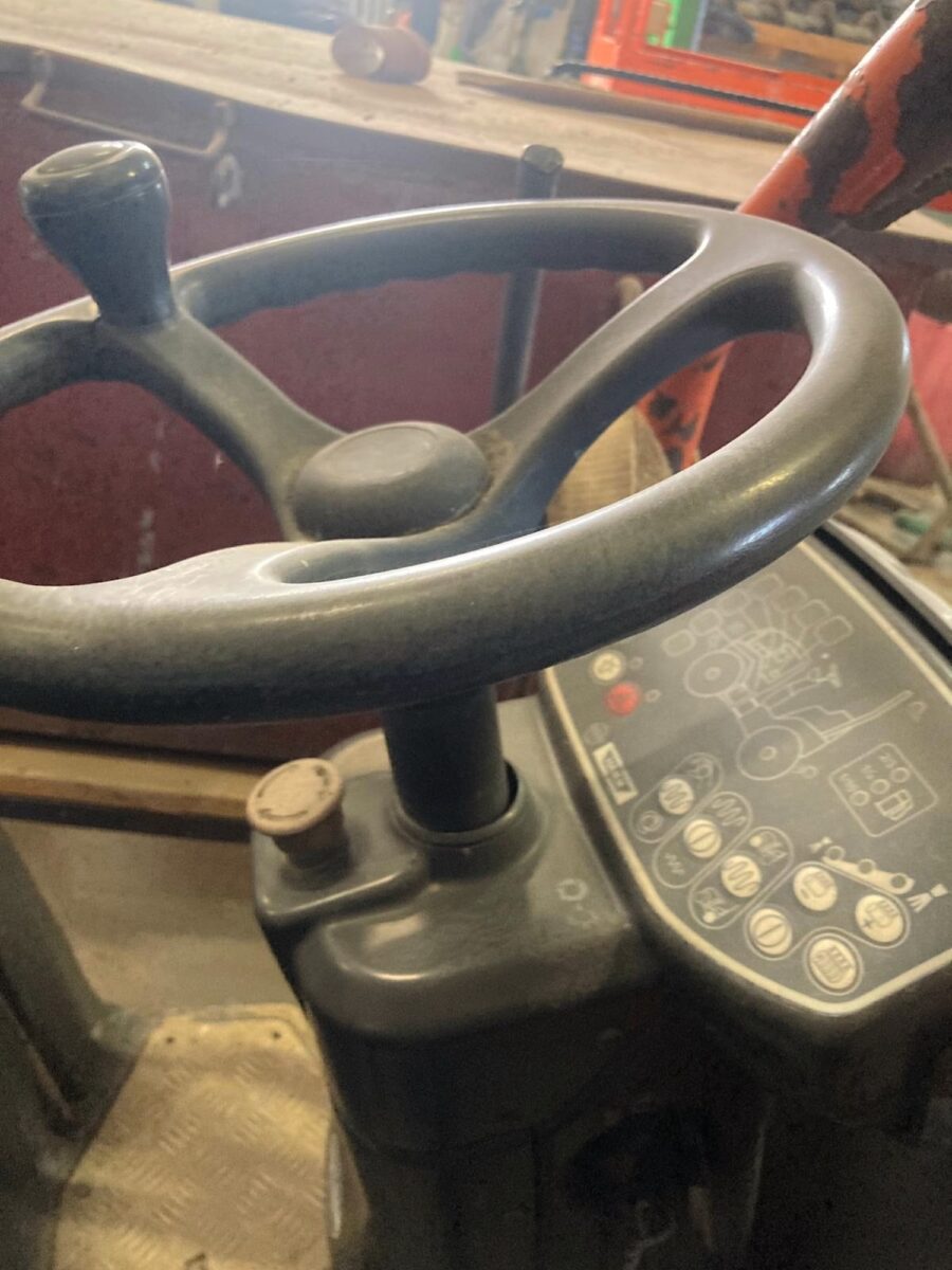 Volante e comandi HAMM HD8