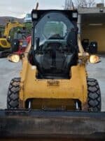Caterpillar 246C vue de face