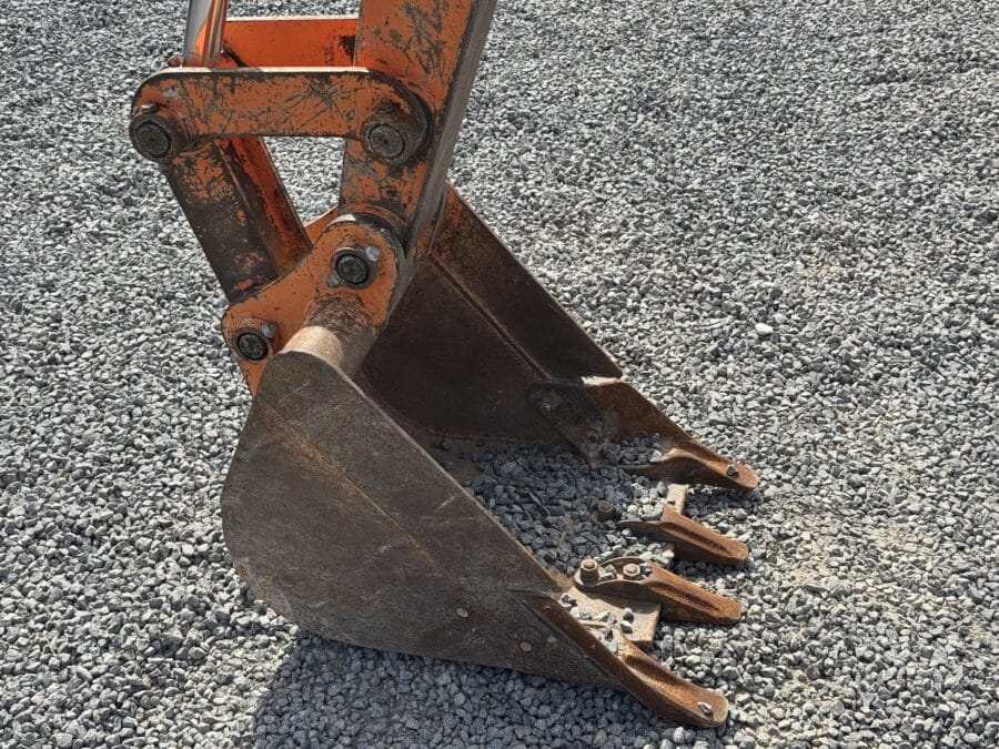 DOOSAN DX30Z dettaglio benna