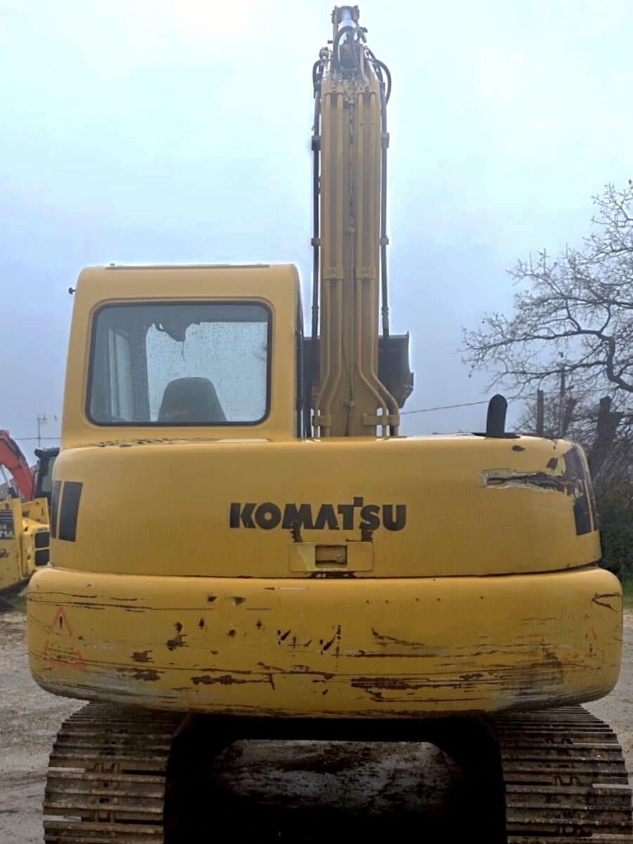 escavatore Komatsu PC60 vista posteriore
