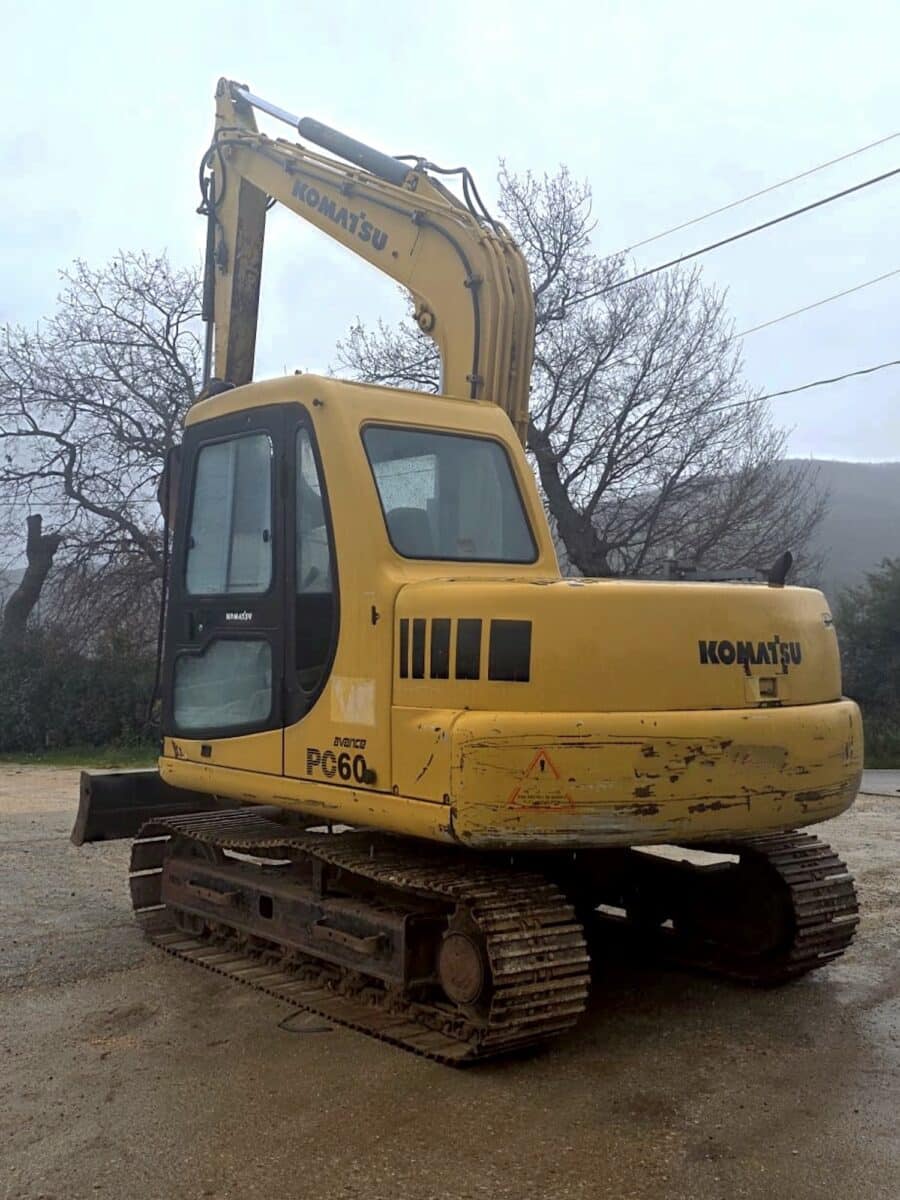 escavatore Komatsu PC60 certificazione CE