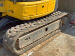 Komatsu PC26MR-3 su cingoli in gomma operativi