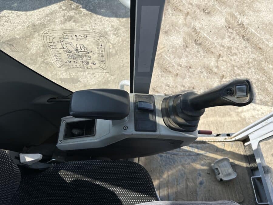 Wacker Neuson EZ53 dettaglio comandi sx vista operatore