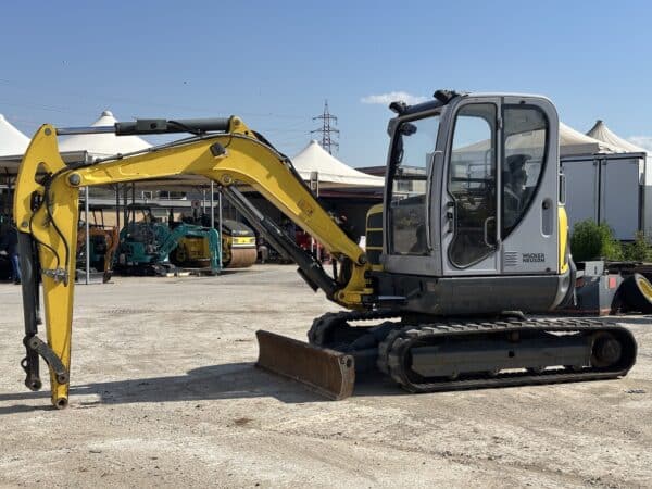 Miniescavatore Wacker Neuson EZ53 vista laterale completa