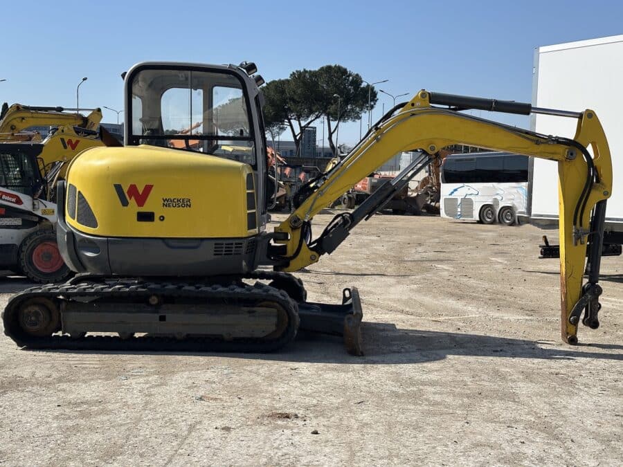 Braccio monolitico Wacker Neuson EZ53