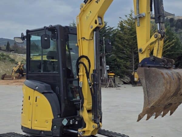 dettaglio impianto idraulico martello Yanmar VIO38