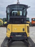 Yanmar VIO38 vista posteriore compatta