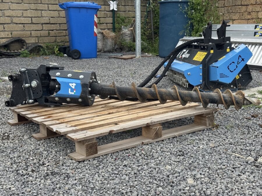 C4 T15 powerful precise and compact hydraulic earth auger