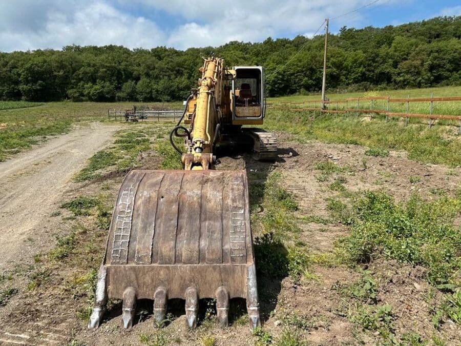 Vista frontale Fiat Hitachi FH200E cingolato
