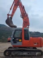 Vista laterale completa del HITACHI ZX130