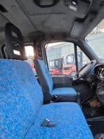 Cabina doppia Iveco Daily C13, interni spaziosi vista interna sedili abteriori