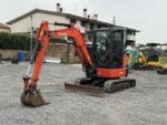 Vista frontale Kubota U36-4 carro e lama