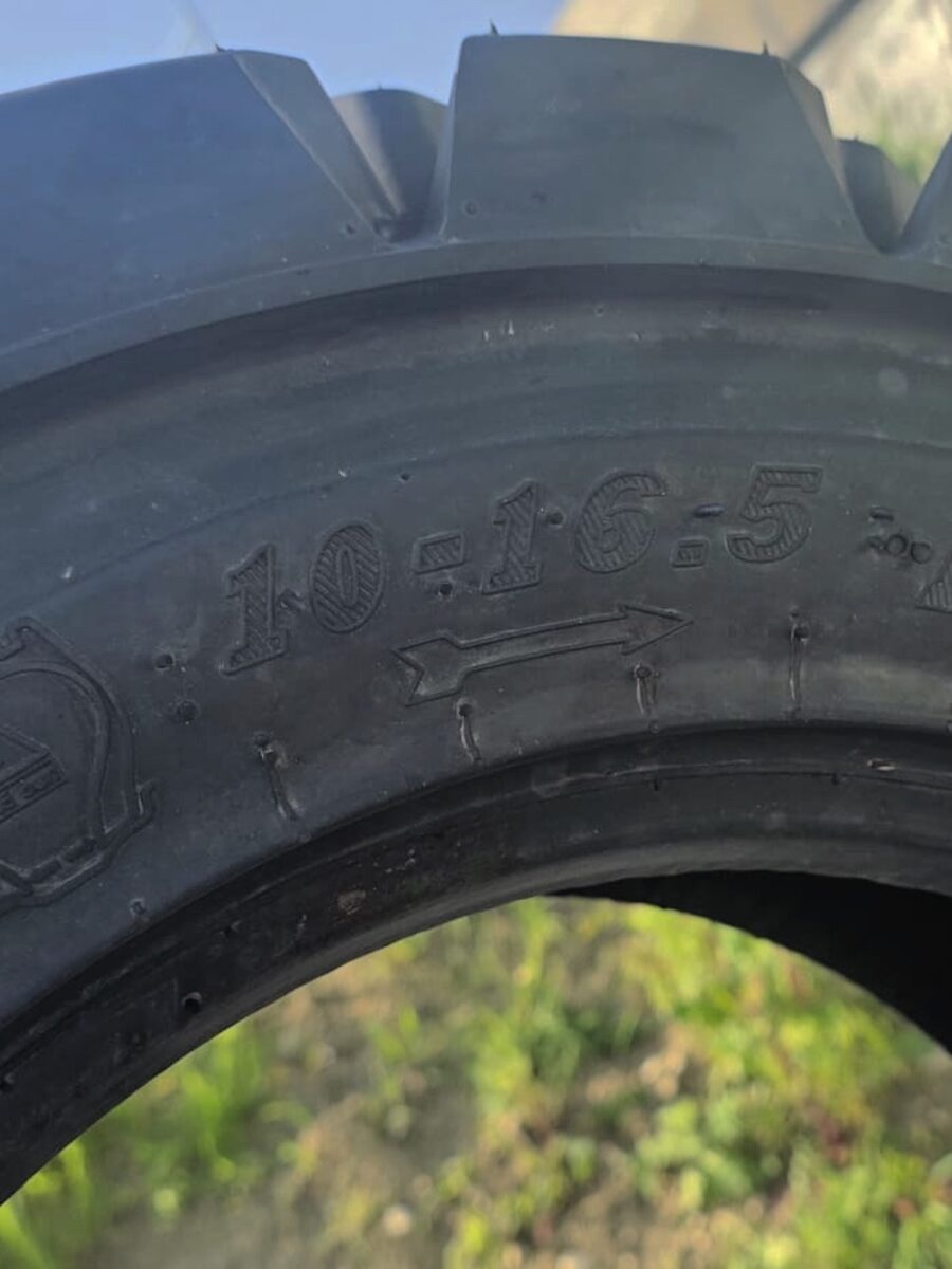 10-16.5 size engraved on industrial tire rubber