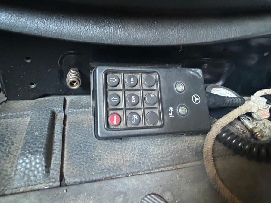 pulsantiera con comandi mercedes actros 1831