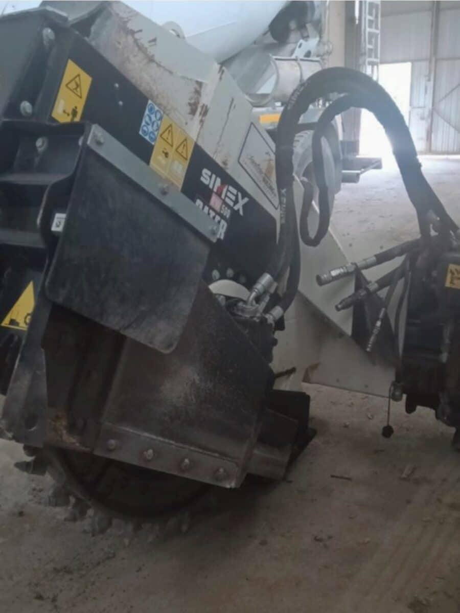 Side view of Simex RW500 attachment in workshop
