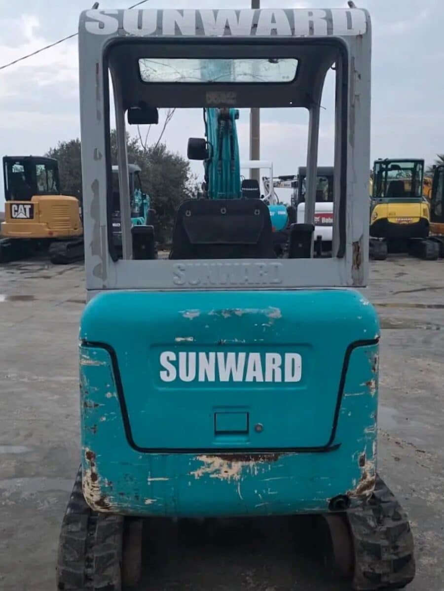 Vista posteriore SUNWARD 17