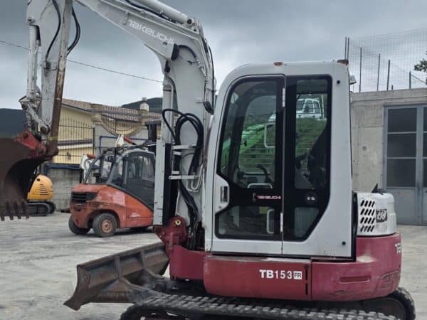 Miniescavatore Takeuchi TB153 pronto consegna