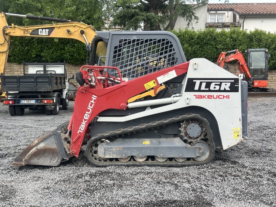Mini-chargeuse sur chenilles Takeuchi TL6R d’occasion sur parc.