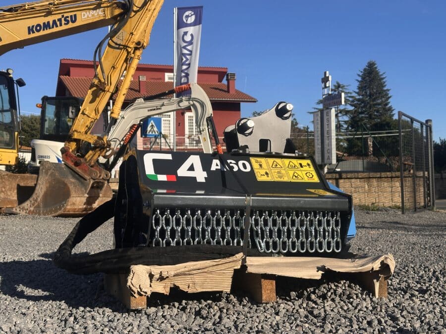 Débroussailleuse frontale C4 A60